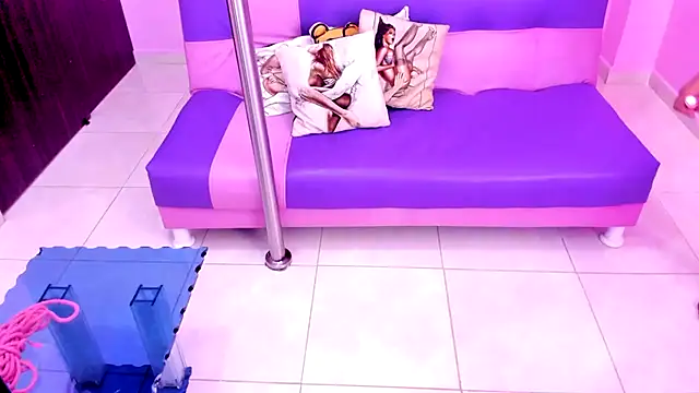 Snapshot of mature_dirty_squirt chatting on March 15, 2025, 12:34 pm mature dirty squirt online show from March 15, 2025, 12:34 pm