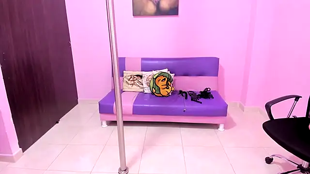 Snapshot of mature_dirty_squirt chatting on September 24, 2025, 12:30 pm mature dirty squirt online show from September 24, 2025, 12:30 pm