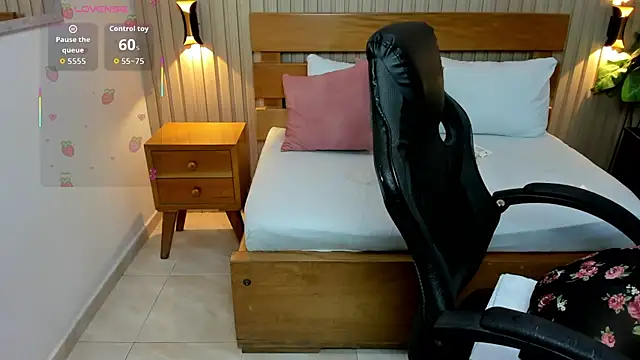 luciana ballesteros  online show from January 10, 2026, 12:07 pm