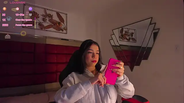 Snapshot of FaloonRoussel chatting on December 20, 2025, 1:02 am FaloonRoussel online show from December 20, 2025, 1:02 am