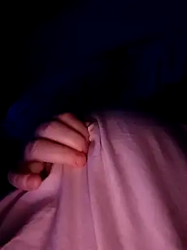 Snapshot of poussychats chatting on December 6, 2024, 10:19 pm poussychats online show from December 6, 2024, 10:19 pm