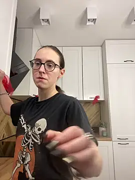 MartiniiSelenna online show from March 7, 2026, 6:54 am