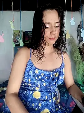 lovely kitt online show from April 1, 2026, 12:22 am