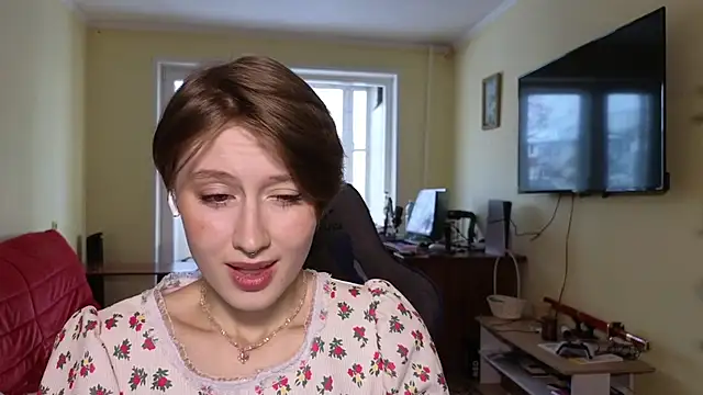 MalvinaBlum online show from November 13, 2025, 3:49 am