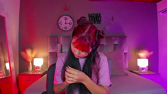 alaia-rogers online show from February 27, 2025, 11:41 am