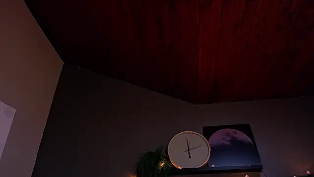 alaia-rogers online show from December 16, 2025, 11:37 am