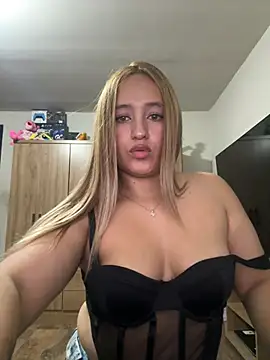 Snapshot of ema_tayy chatting on March 14, 2026, 10:48 pm ema tayy online show from March 14, 2026, 10:48 pm