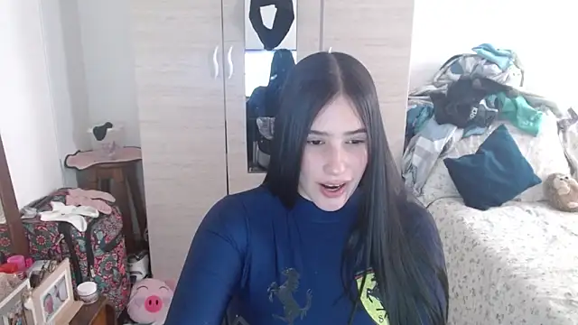 Snapshot of Naomi_D chatting on May 1, 2026, 9:41 pm Naomi D online show from May 1, 2026, 9:41 pm
