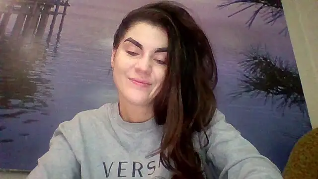 Snapshot of AliceTailor chatting on April 21, 2026, 5:14 am AliceTailor online show from April 21, 2026, 5:14 am