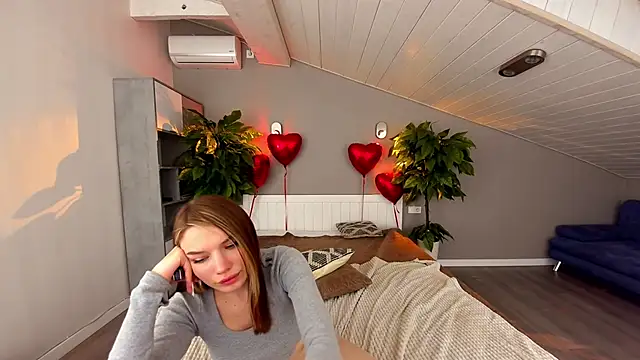 IceDanielles online show from February 17, 2025, 8:36 pm