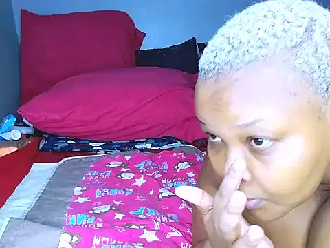 fatafricanqueen online show from January 31, 2026, 8:40 pm