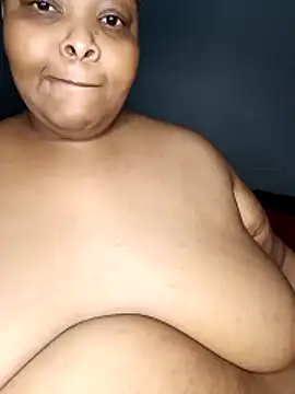 fatafricanqueen online show from February 28, 2026, 9:16 pm