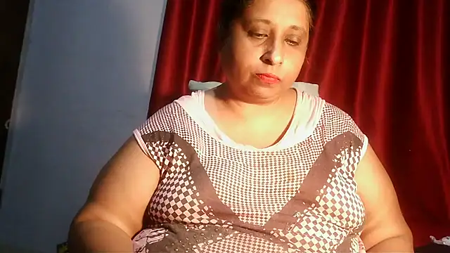 raniofsex02 online show from April 15, 2026, 7:58 pm