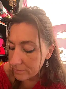 Lwhite1 online show from September 30, 2025, 3:50 pm