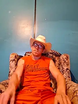 Snapshot of REDHAMMER_ chatting on May 10, 2026, 3:23 am REDHAMMER online show from May 10, 2026, 3:23 am