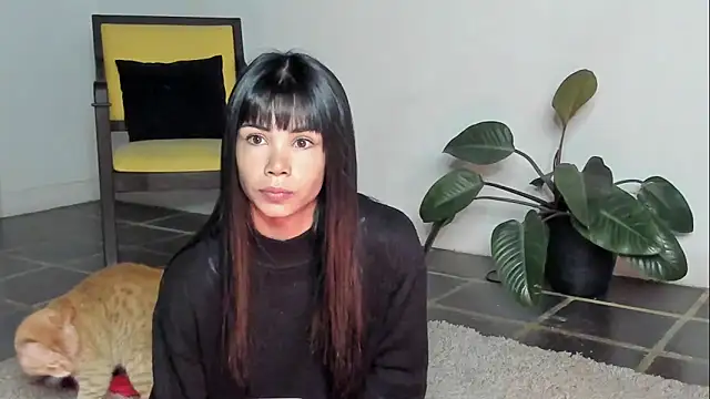 AnaHenao online show from February 15, 2026, 10:36 am