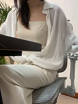 Snapshot of Annabody chatting on December 19, 2025, 8:27 pm Annabody online show from December 19, 2025, 8:27 pm