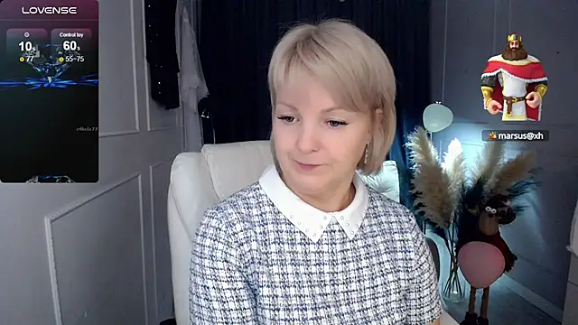 Snapshot of Juarnea chatting on March 5, 2025, 4:35 pm Juarnea online show from March 5, 2025, 4:35 pm