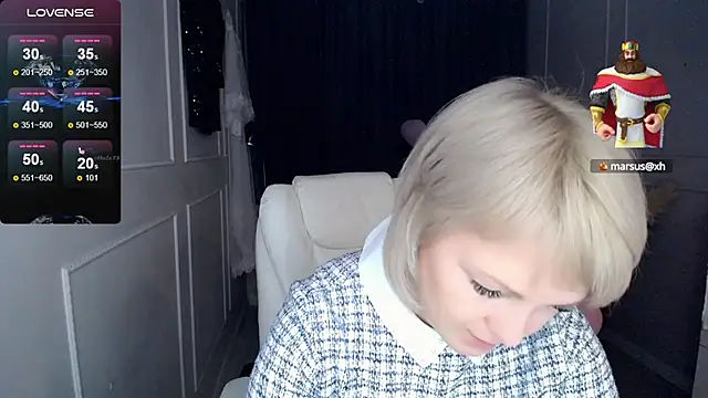 Snapshot of Juarnea chatting on March 13, 2025, 2:23 pm Juarnea online show from March 13, 2025, 2:23 pm