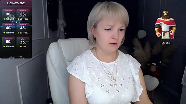 Snapshot of Juarnea chatting on March 18, 2025, 2:26 pm Juarnea online show from March 18, 2025, 2:26 pm