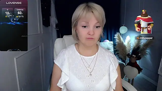 Snapshot of Juarnea chatting on March 18, 2025, 5:31 pm Juarnea online show from March 18, 2025, 5:31 pm