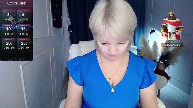 Snapshot of Juarnea chatting on March 20, 2025, 1:48 pm Juarnea online show from March 20, 2025, 1:48 pm