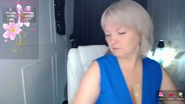 Snapshot of Juarnea chatting on September 22, 2025, 6:26 am Juarnea online show from September 22, 2025, 6:26 am