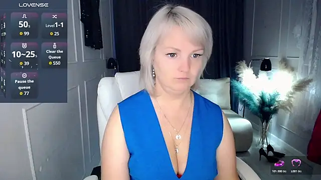 Snapshot of Juarnea chatting on November 20, 2025, 7:19 am Juarnea online show from November 20, 2025, 7:19 am