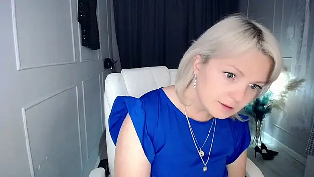 Snapshot of Juarnea chatting on November 27, 2025, 10:12 pm Juarnea online show from November 27, 2025, 10:12 pm