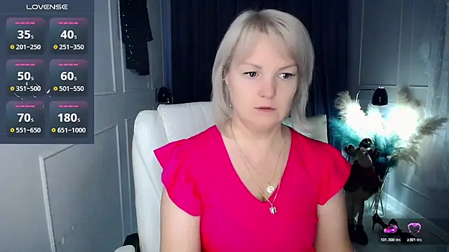 Snapshot of Juarnea chatting on December 16, 2025, 10:09 am Juarnea online show from December 16, 2025, 10:09 am