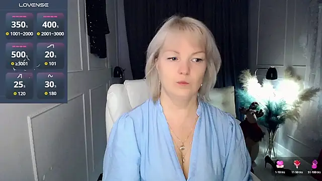 Snapshot of Juarnea chatting on December 17, 2025, 9:48 am Juarnea online show from December 17, 2025, 9:48 am