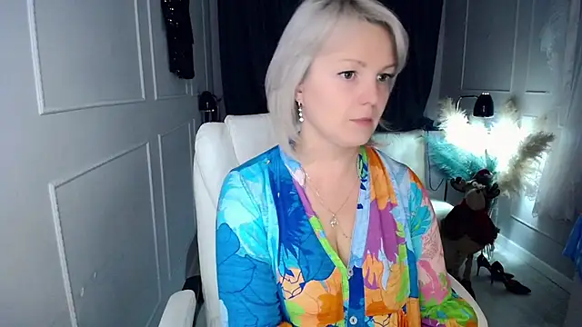 Snapshot of Juarnea chatting on January 12, 2026, 1:27 pm Juarnea online show from January 12, 2026, 1:27 pm