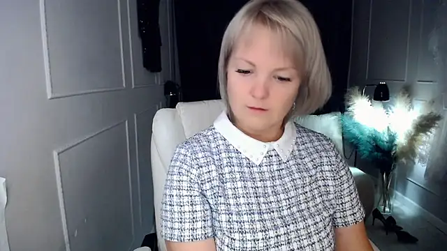 Snapshot of Juarnea chatting on February 9, 2026, 2:21 pm Juarnea online show from February 9, 2026, 2:21 pm