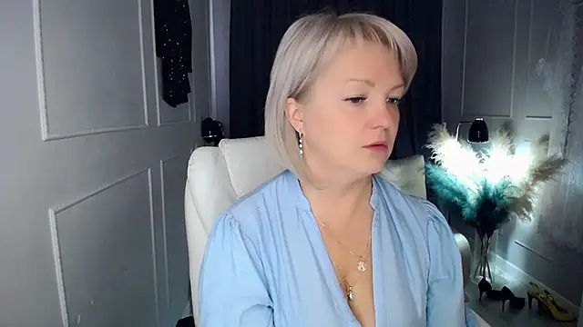Snapshot of Juarnea chatting on May 2, 2026, 7:35 am Juarnea online show from May 2, 2026, 7:35 am