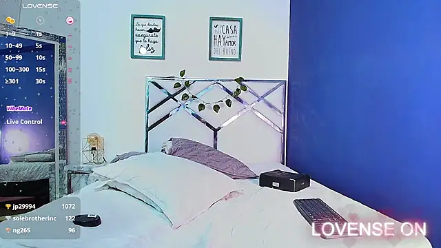 littleebonny online show from January 12, 2025, 7:42 pm