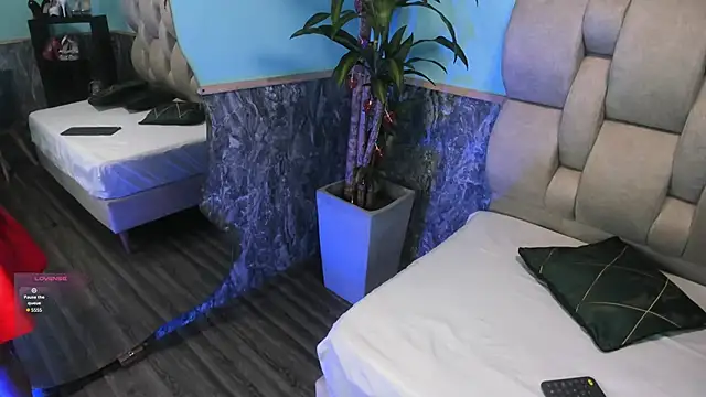 Snapshot of emily_jones_1 chatting on February 23, 2025, 1:42 pm emily jones 1 online show from February 23, 2025, 1:42 pm