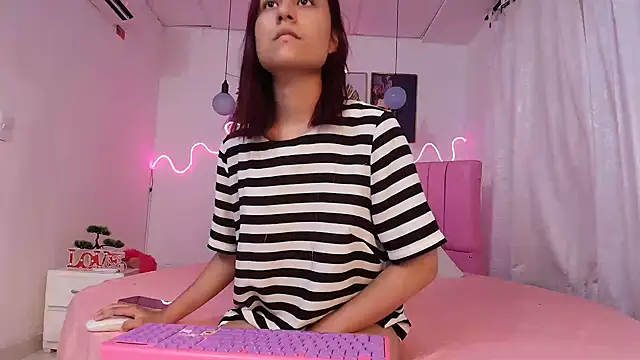 Snapshot of Azul_horney chatting on September 13, 2025, 11:04 pm Azul horney online show from September 13, 2025, 11:04 pm