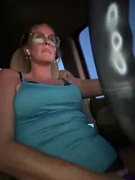 vixendoll87 online show from March 11, 2025, 12:00 am