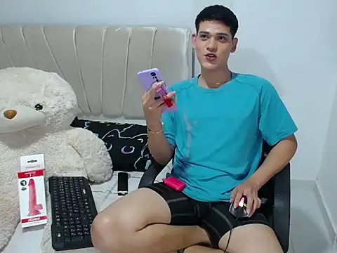 jayder steven  online show from April 4, 2026, 9:23 pm