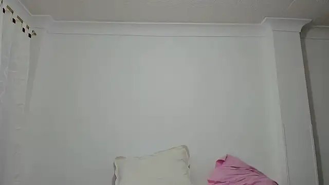 avellanatammy online show from February 11, 2025, 11:33 pm