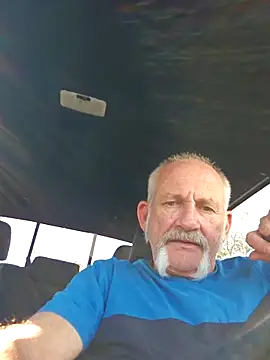 den-rock4u online show from November 25, 2025, 9:04 pm