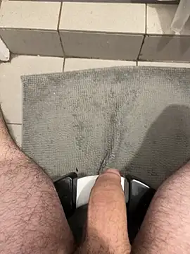 Snapshot of magrossebite25cm chatting on December 16, 2025, 12:37 am magrossebite25cm online show from December 16, 2025, 12:37 am