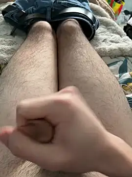 Snapshot of magrossebite25cm chatting on March 10, 2026, 8:14 pm magrossebite25cm online show from March 10, 2026, 8:14 pm