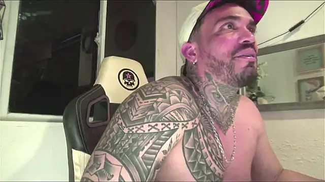 Snapshot of Angel_sex_latin chatting on December 28, 2024, 7:22 am Angel sex latin online show from December 28, 2024, 7:22 am