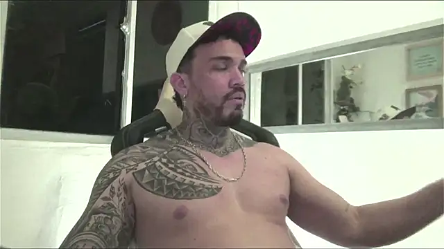 Snapshot of Angel_sex_latin chatting on January 3, 2025, 8:10 am Angel sex latin online show from January 3, 2025, 8:10 am