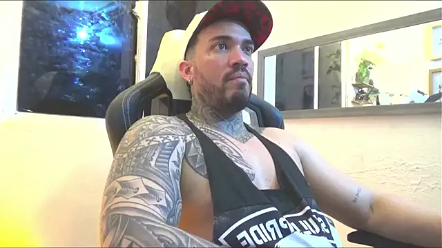 Snapshot of Angel_sex_latin chatting on January 9, 2025, 4:19 am Angel sex latin online show from January 9, 2025, 4:19 am