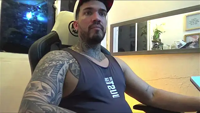 Snapshot of Angel_sex_latin chatting on January 11, 2025, 6:14 am Angel sex latin online show from January 11, 2025, 6:14 am