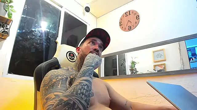 Snapshot of Angel_sex_latin chatting on January 14, 2025, 6:24 am Angel sex latin online show from January 14, 2025, 6:24 am