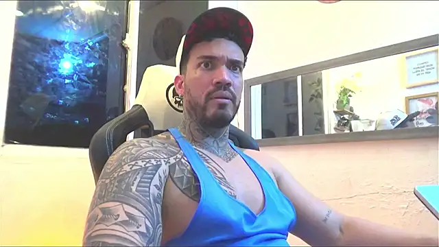 Snapshot of Angel_sex_latin chatting on January 15, 2025, 3:00 am Angel sex latin online show from January 15, 2025, 3:00 am