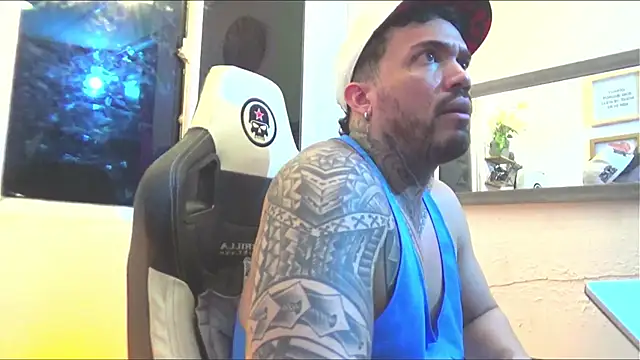 Snapshot of Angel_sex_latin chatting on January 15, 2025, 9:56 am Angel sex latin online show from January 15, 2025, 9:56 am